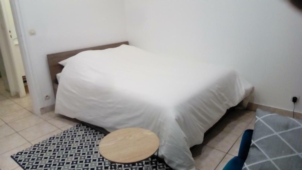 Appartement Aad1 Clamart 200 M Du Tramway T6 St Pave Blc Avec Cuisine Separee Екстериор снимка